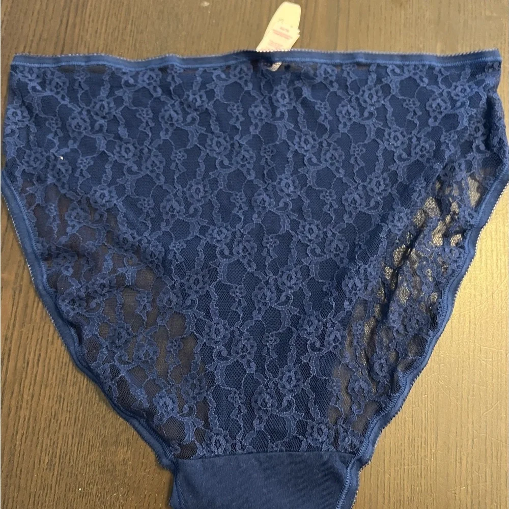 Victoria Secret Panties x2 - Picture 4 of 4